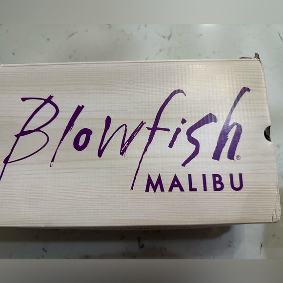 Blowfish Malibu rev high top sneaker, white SZ 6.5 new inbox - Picture 3 of 4